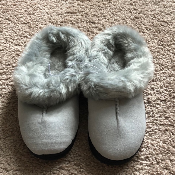 dearfoams Shoes - NEW Soft and Comfy Dearfoams Slippers